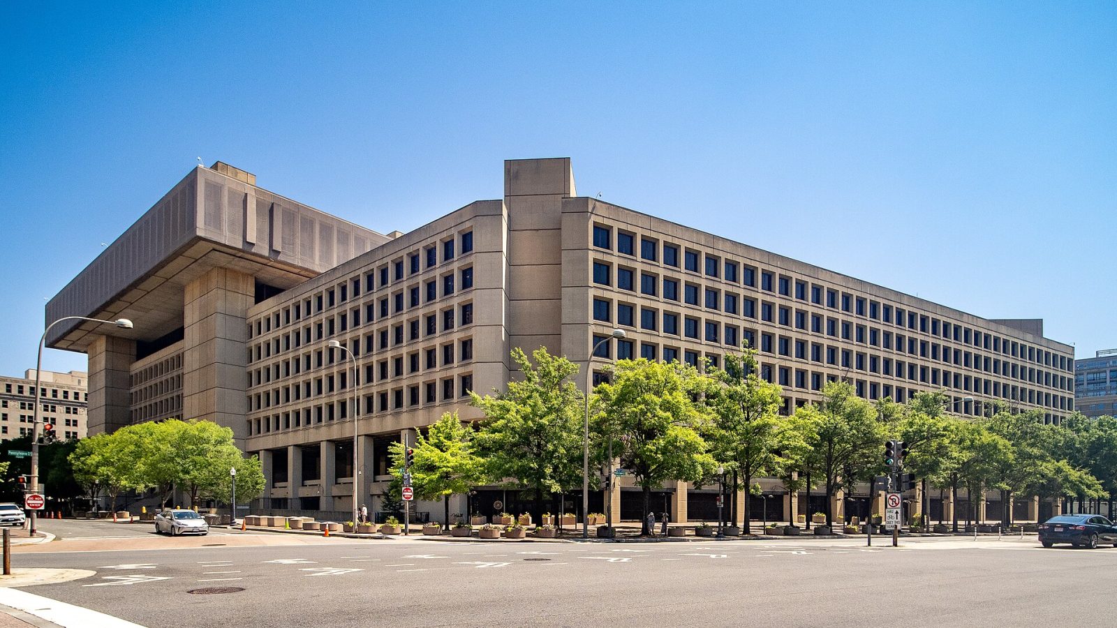 El FBI retira a contratista de Accenture tras hackeo de ShinyHunters por un parche de seguridad no aplicado