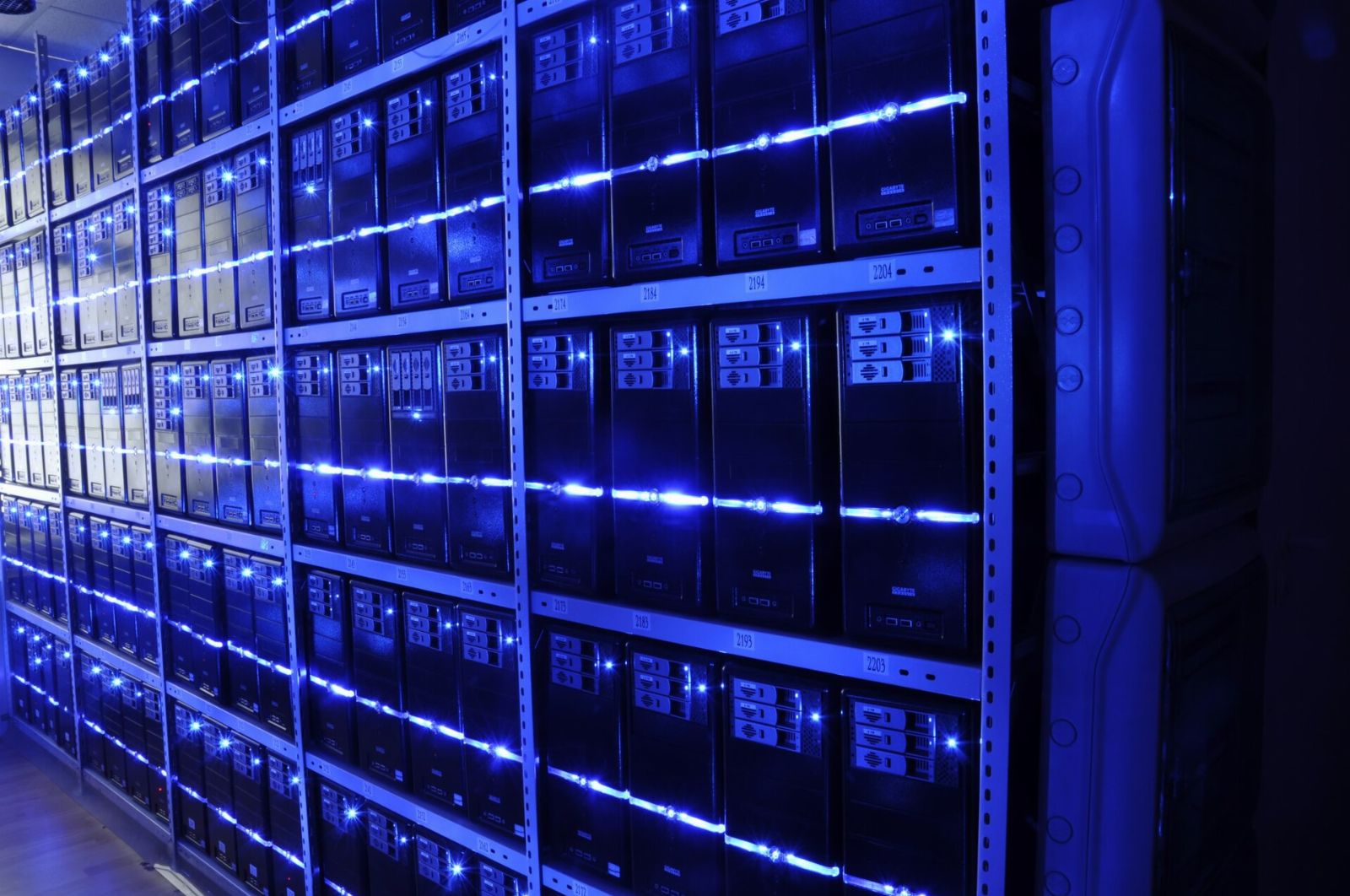 Servidores en un centro de datos