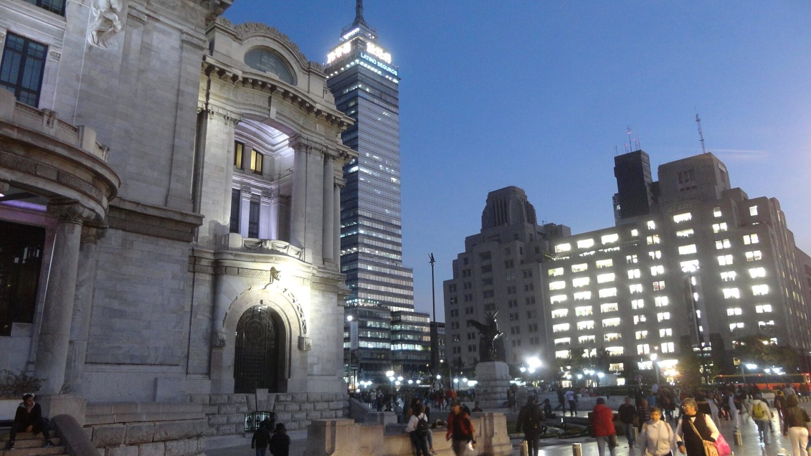 Plan México: crecimiento de 2.1% frente a la meta de 4.5%