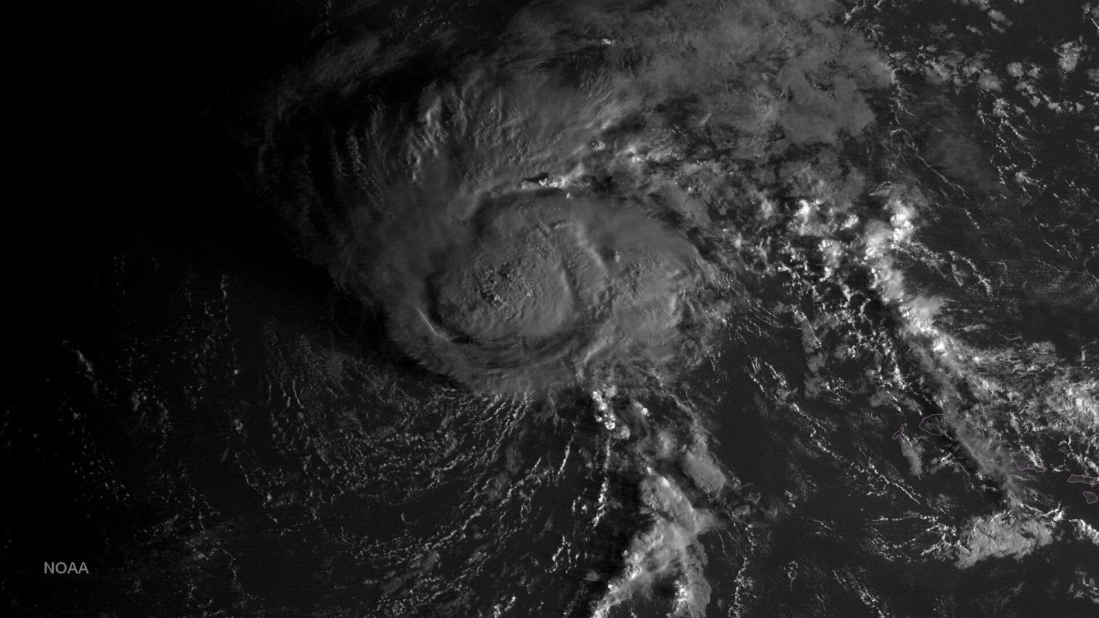 Imagen satelital de una tormenta en el Pacífico mexicano, en una imagen de archivo